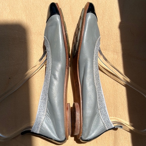 Authentic Chanel Silver Lambskin/Black Patent Leather Elastic Ballet Flats Shoes - Picture 4 of 16